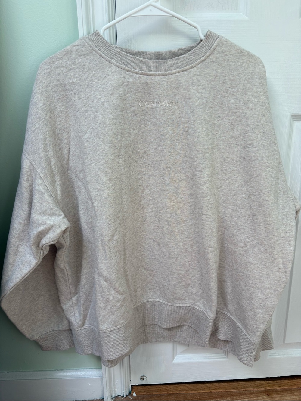 Calvin Klein Women's Light Cream Crewneck Sweatshirt